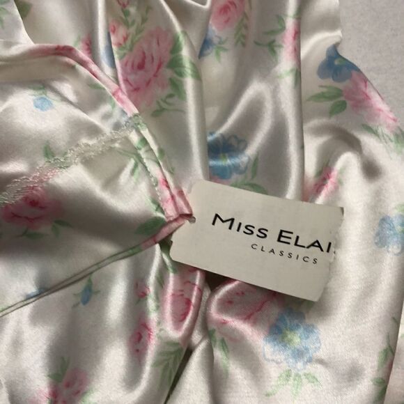 Miss Elaine floral nightgown size M NWT - Picture 9 of 13